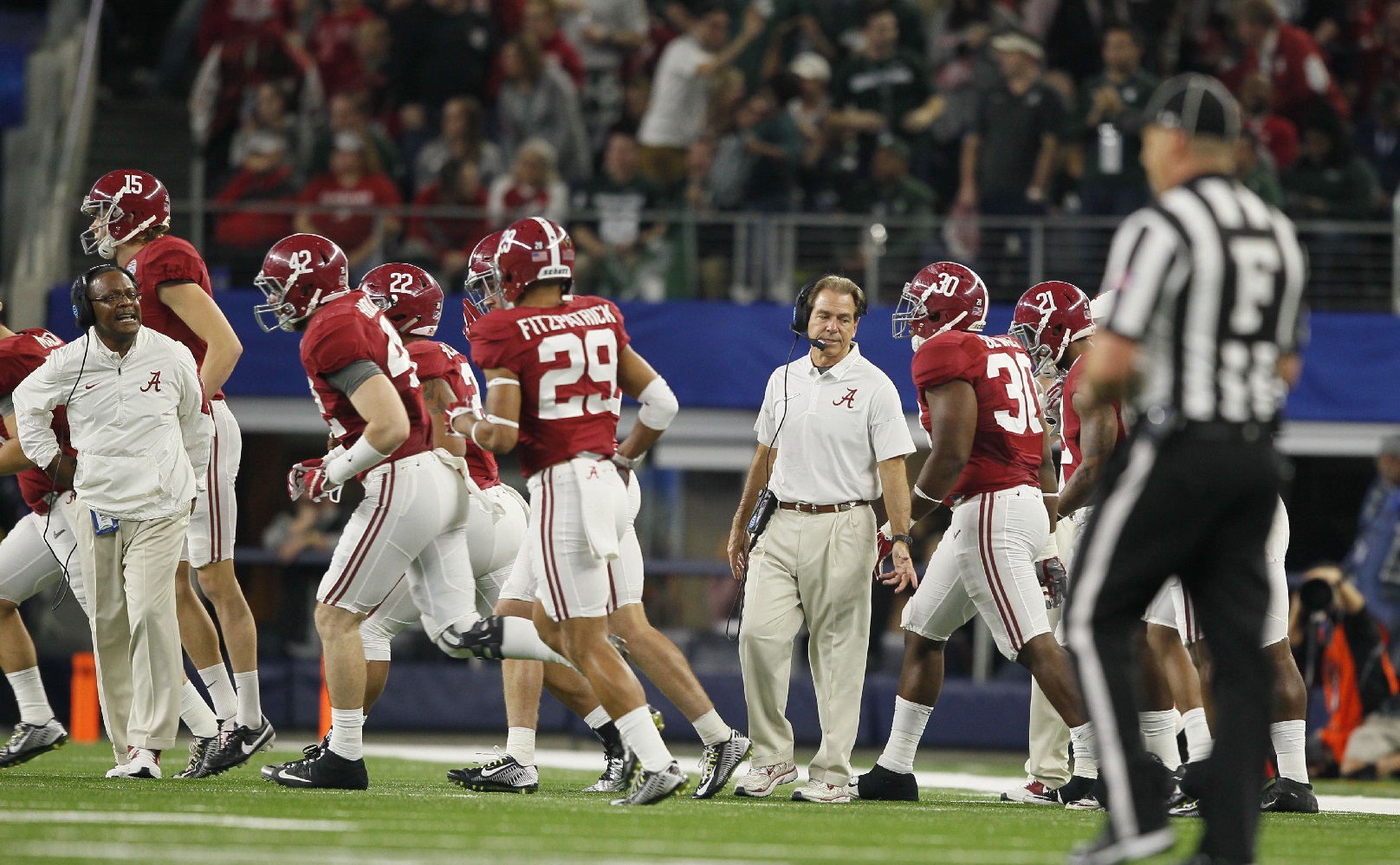 Former Alabama, Cincinnati Bengals DE Wallace Gilberry signs with Detroit  Lions - Touchdown Alabama Football - Alabama Football