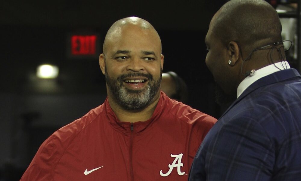 Bo Davis on the sideline for 2016 CFP National Title Game off 2015 season