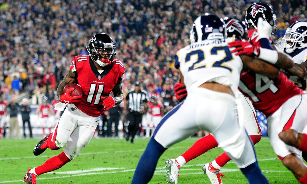 Julio Jones advances Falcons to second round of NFL playoffs