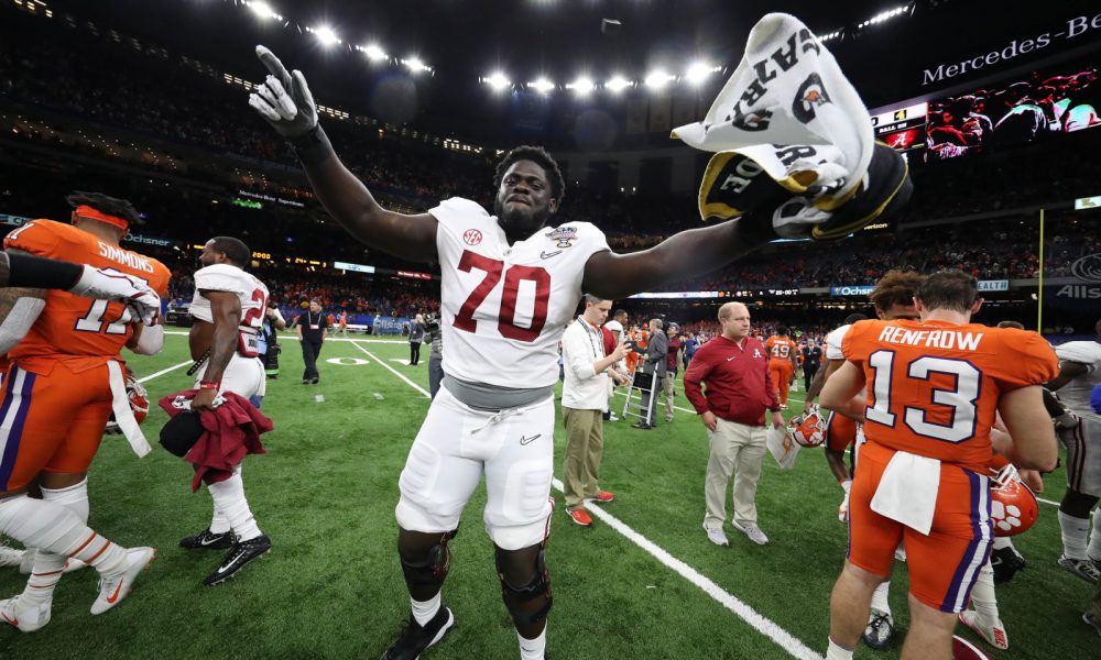 Spotlighting Tide OL Alex Leatherwood as he returns to tackle