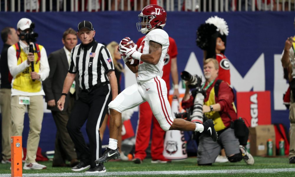 Jaylen Waddle scores a touchdown versus Georgia in 2018 SEC Championship Game