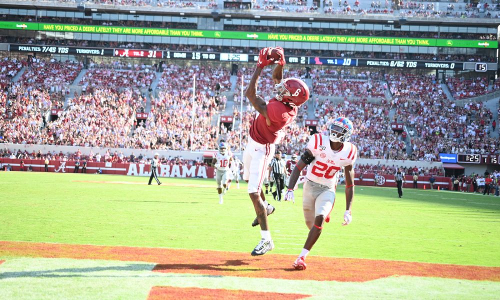 Devonta Smith catches a touchdown pass against ole miss