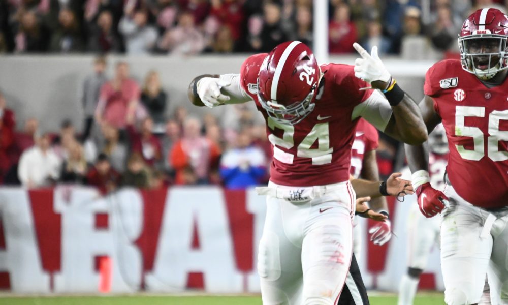 Terrell Lewis celebrates a sack for Alabama