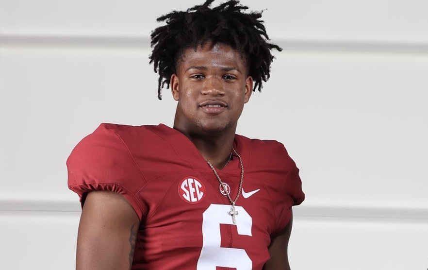 Alabama 4-Star athlete target Xavian Sorey poses for picture during visit to Alabama