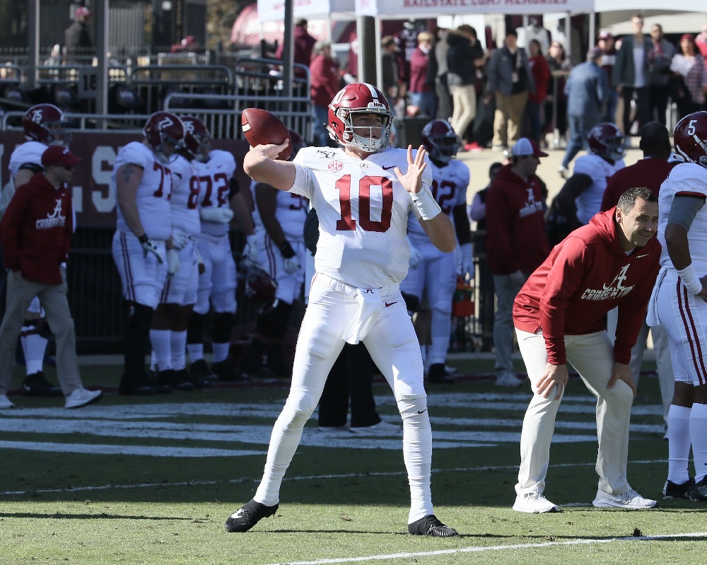 Mac Jones Pays Off Bet After Alabama's Loss Against Texas - The