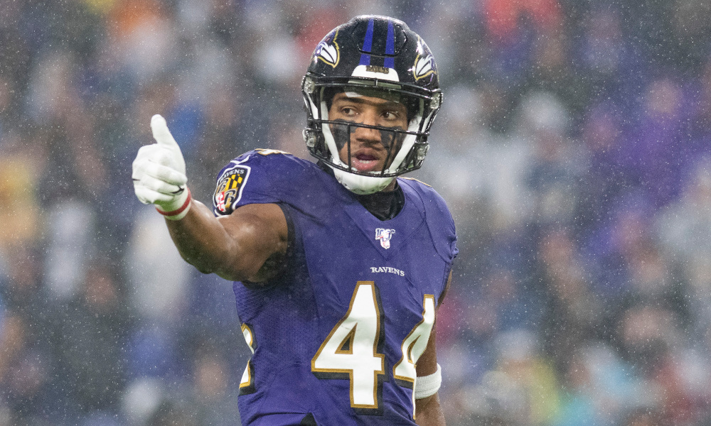 Former Alabama DB Marlon Humphrey gives a thumbs up sign before the play