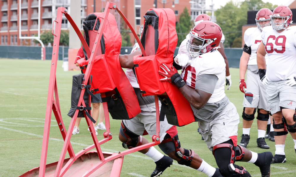 Alabama OL Alex Leatherwood working the sled at 2020 fall practice