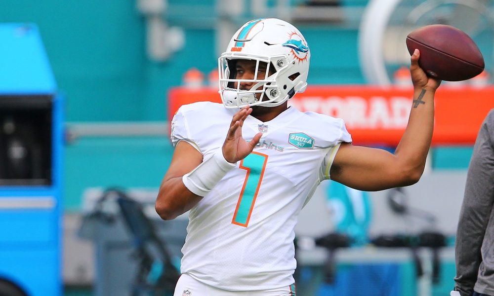 Tua Tagovailoa throwing a pass ahead of the game