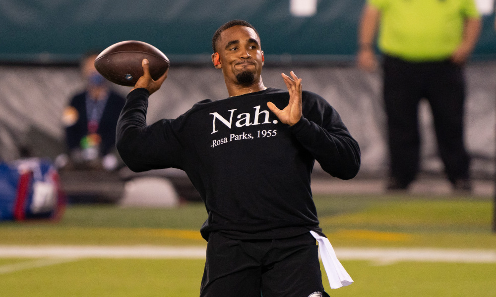 Jalen Hurts throwing passes in warmups before Eagles vs. Giants game