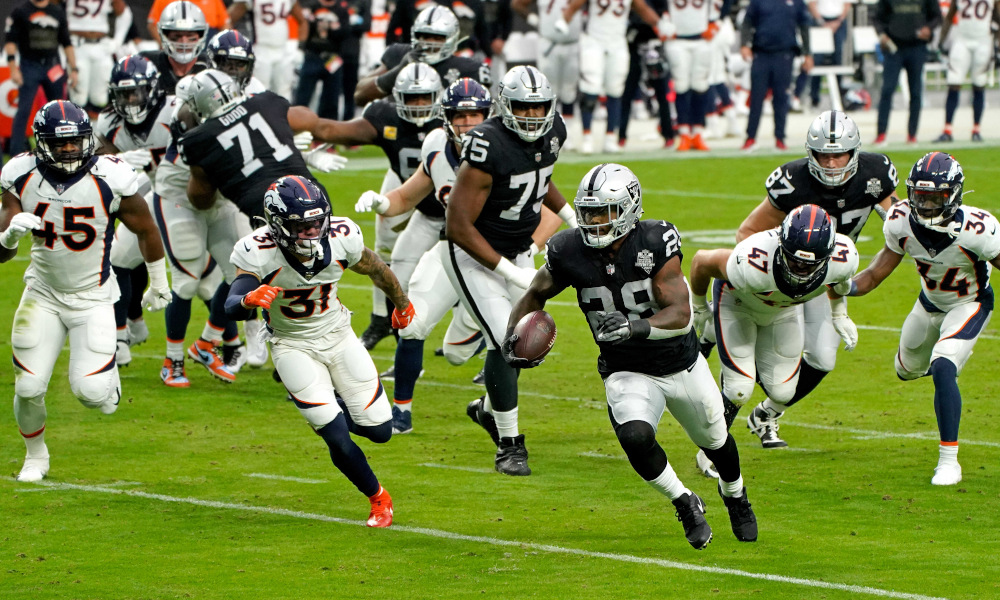 Josh Jacobs runs for a Raiders' touchdown versus Broncos