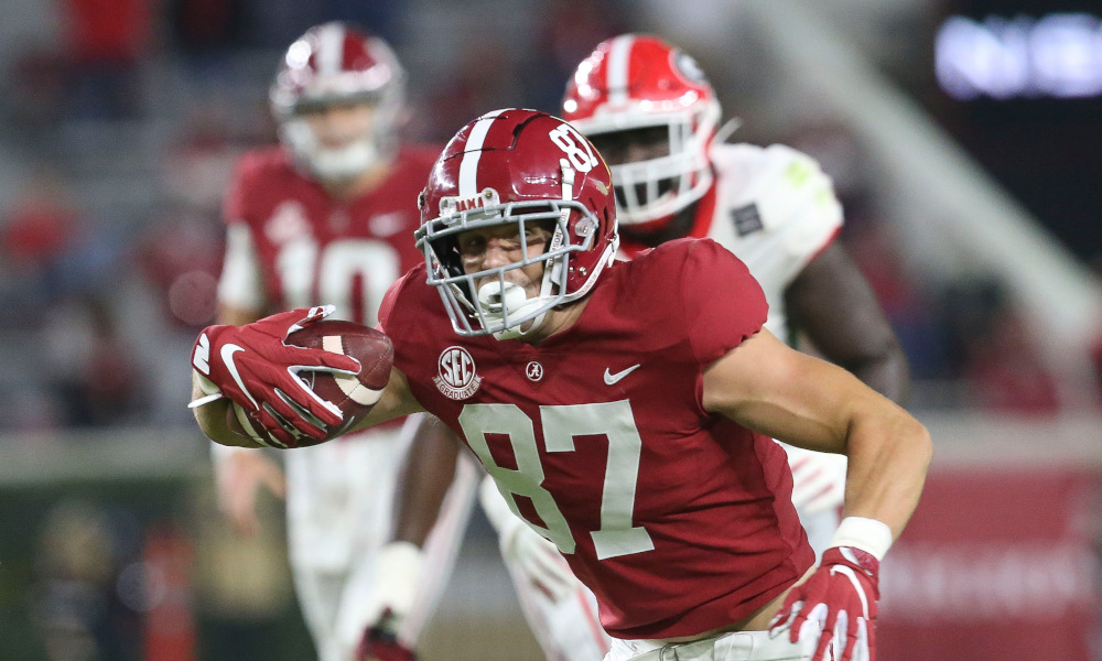 Miller Forristall with a catch for Alabama versus Georgia