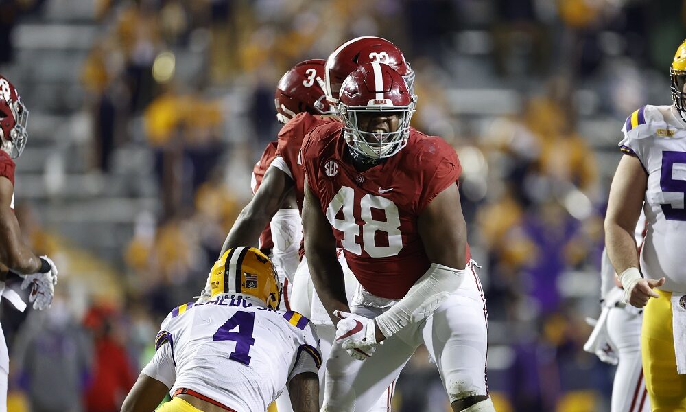 Alabama DL Phidarian Mathis celebrates against LSu