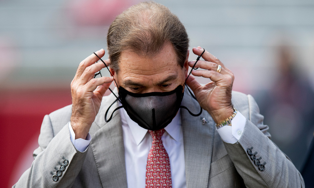 Nick Saban puts his mask on before Kentucky game
