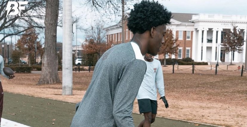 Antonio Kite works out at Alabama