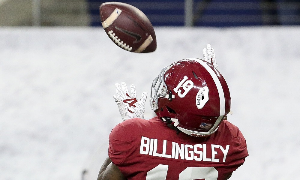 Alabama TE Jahleel Billingsley catches a touchdown against Notre Dame in Rose Bowl
