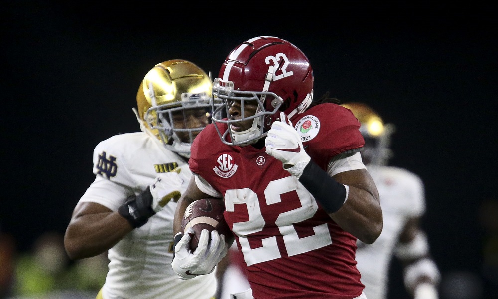 Alabama RB Najee Harris carries the football in The Tide's Rose Bowl win