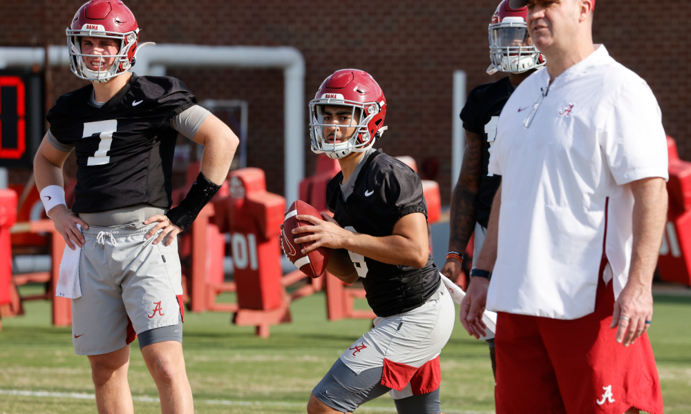 Bryce Young throwing at Alabama's second spring practice