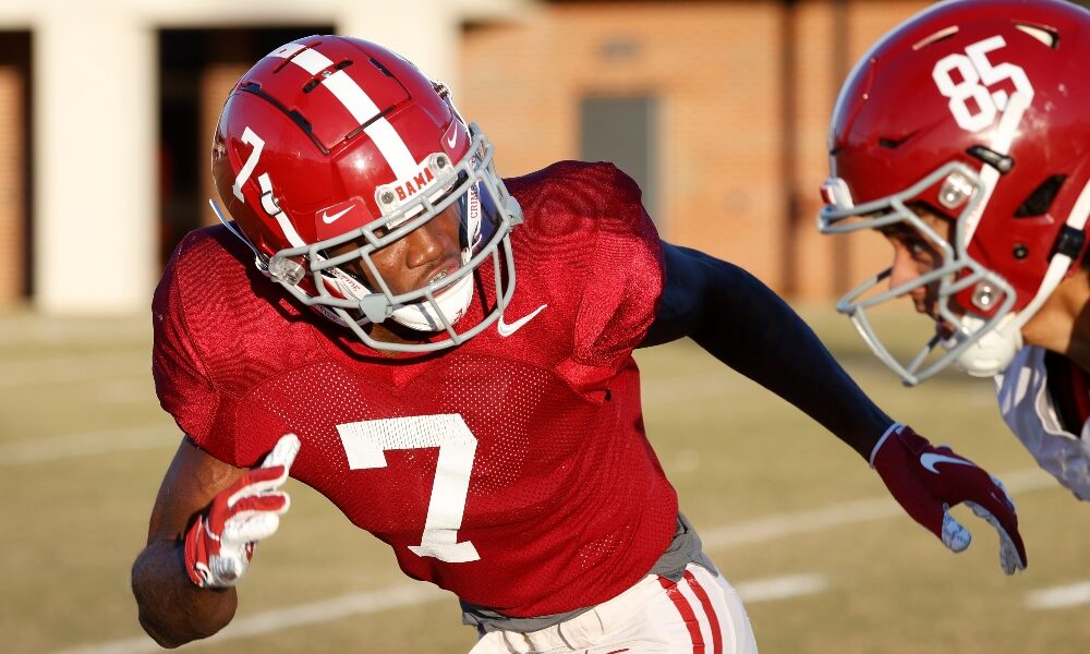 Brandon Turnage drops into coverage during practice