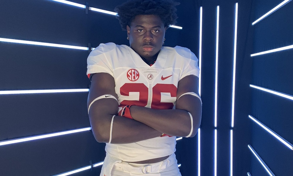 David Hicks poses for Alabama picture during visit