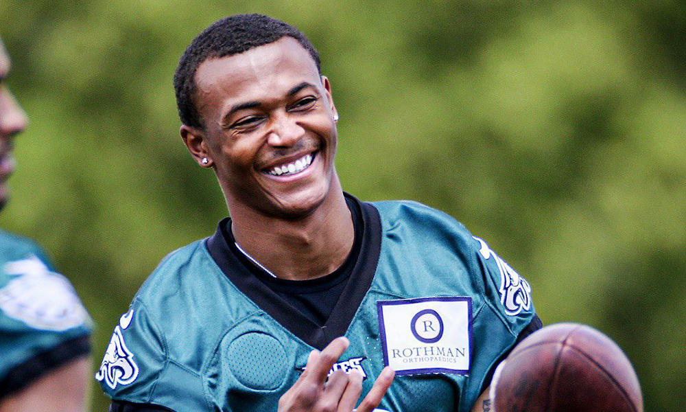 DeVonta Smith signs rookie contract with Philadelphia Eagles