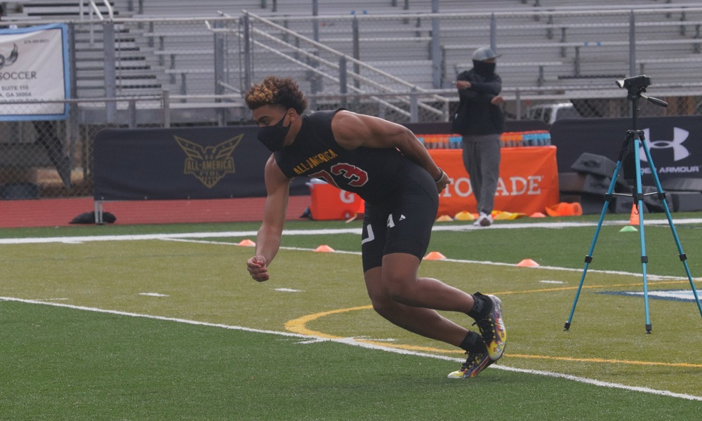 Keldric Faulk works out at Under Armour Camp