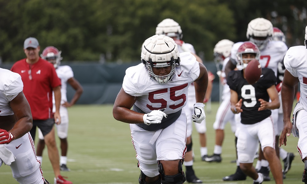 Emil Ekiyor going through OL drills at Alabama practice