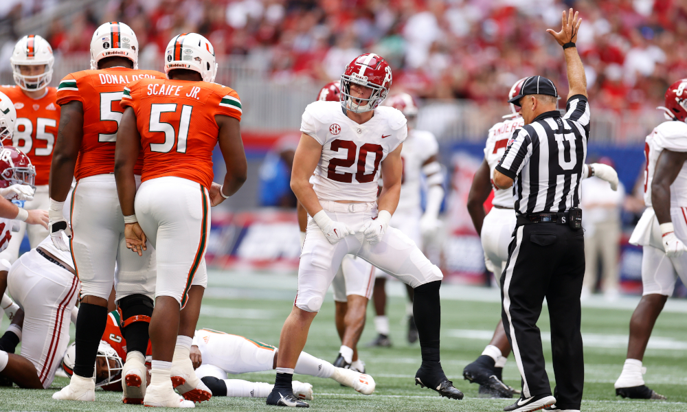 Drew Sanders celebrates a tackle in Alabama's win over Miami