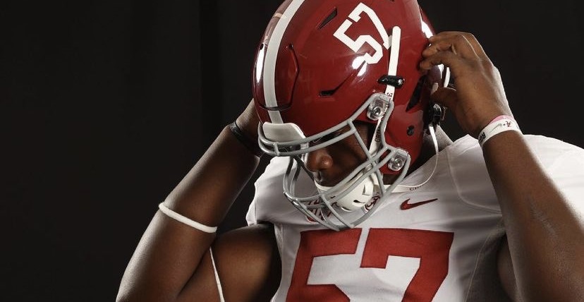 Elijah Pritchett poses for picture during Alabama official visit