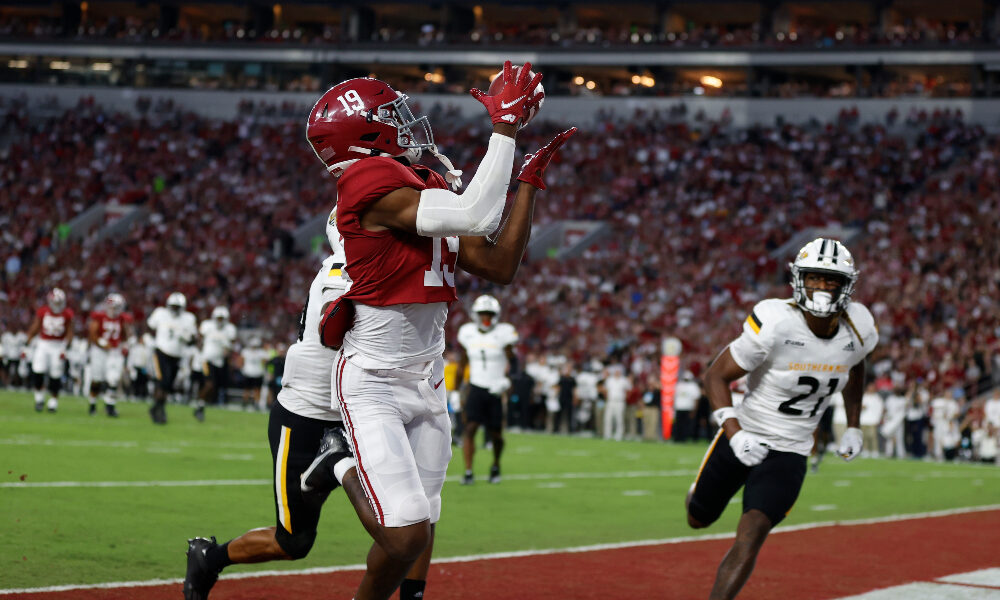 Jahleel Billingsley catches a touchdown against Southern Miss