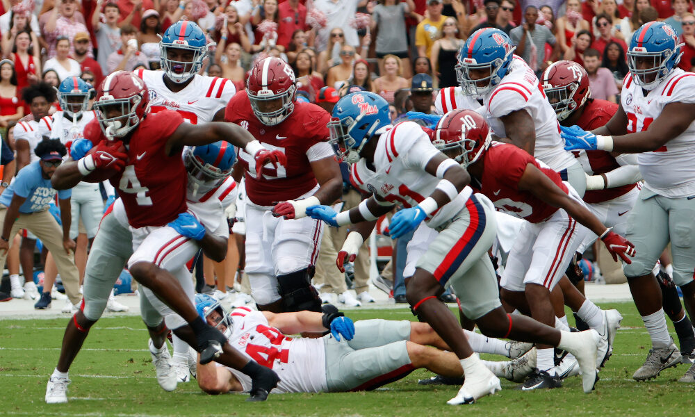 Brian Robinson breaks tackles against Ole Miss