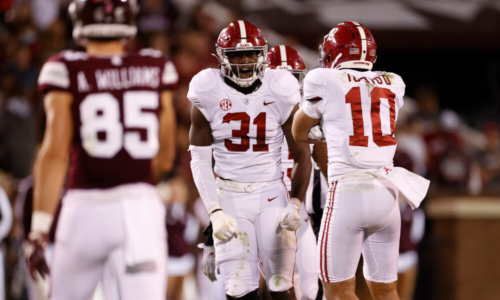 Will Anderson celebrates a sack against Mississippi State