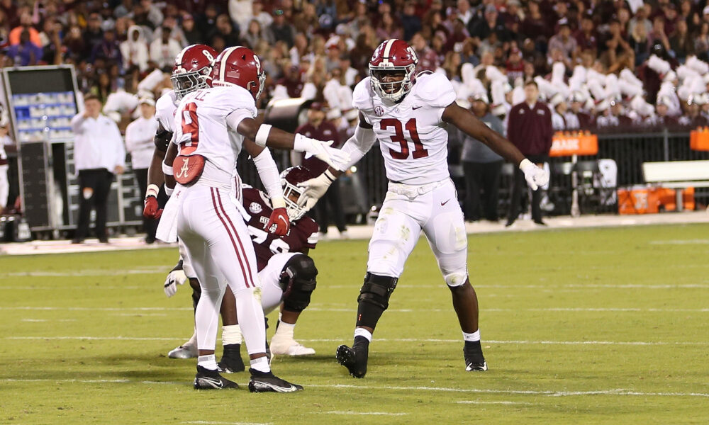 Will Anderson celebrates a play against Mississippi State