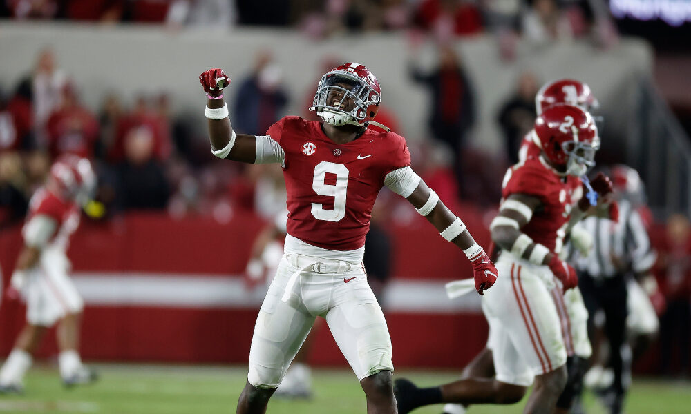 Jordan Battle pumps his fist after getting a stop against LSU