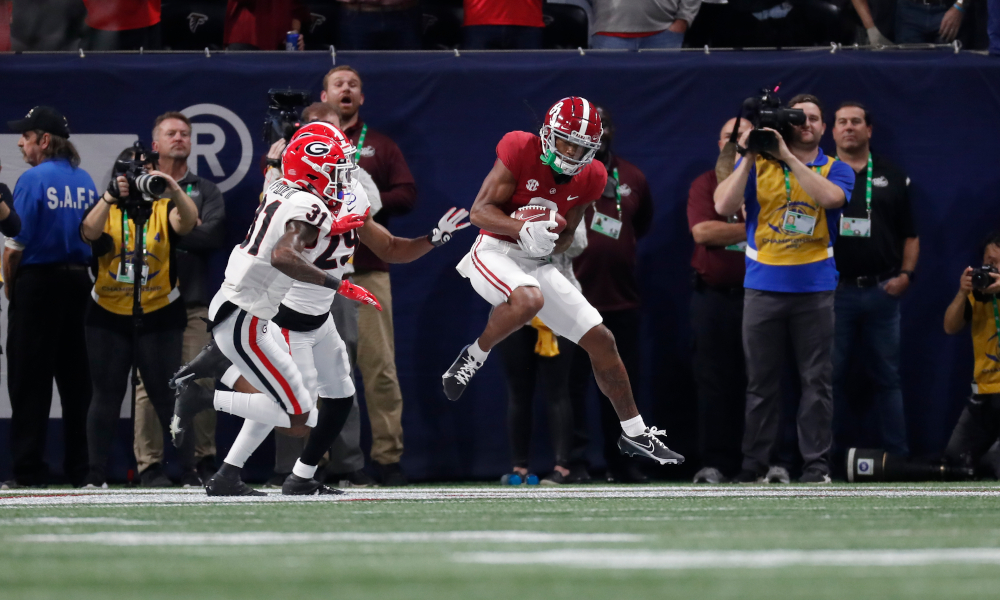 John Metchie (#8) with a touchdown catch for Alabama versus Georgia in 2021 SEC Championship Game