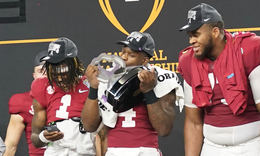 Brian Robinson (#4) wins Offensive MVP for Alabama in his performance versus Cincinnati in 2021 Cotton Bowl