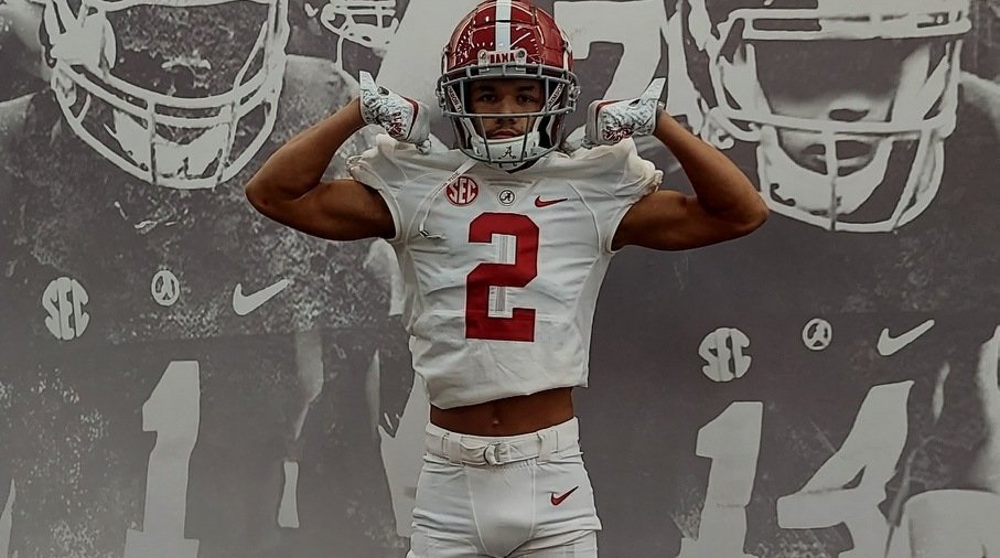 Damian Thompson poses in Alabama uniform