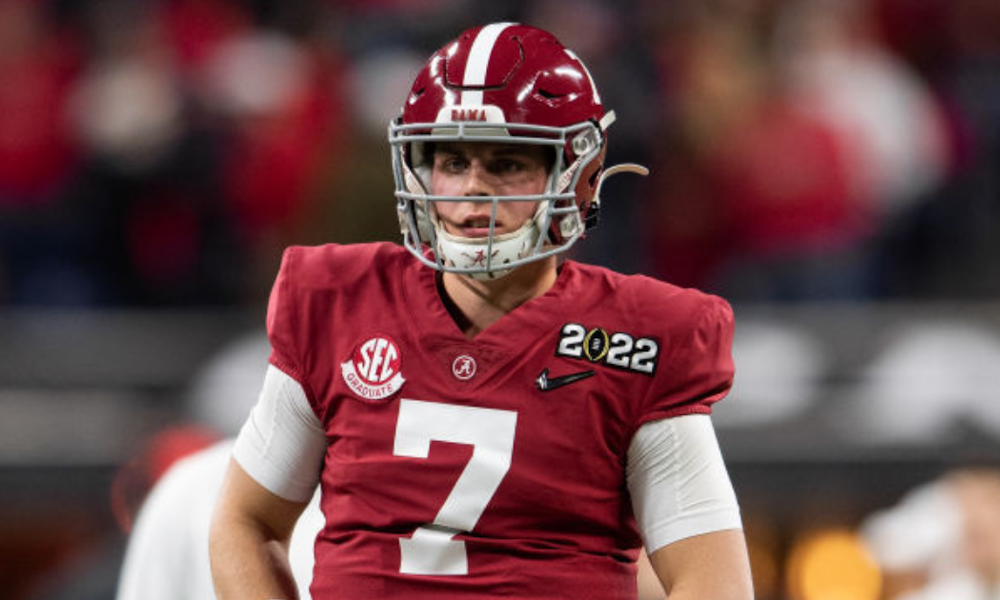 Braxton Barker (#7) on the field for Alabama in warmups before 2022 CFP title game versus Georgia