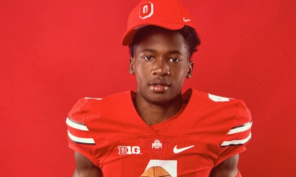 Jeremiah Smith poses for picture during Ohio State visit
