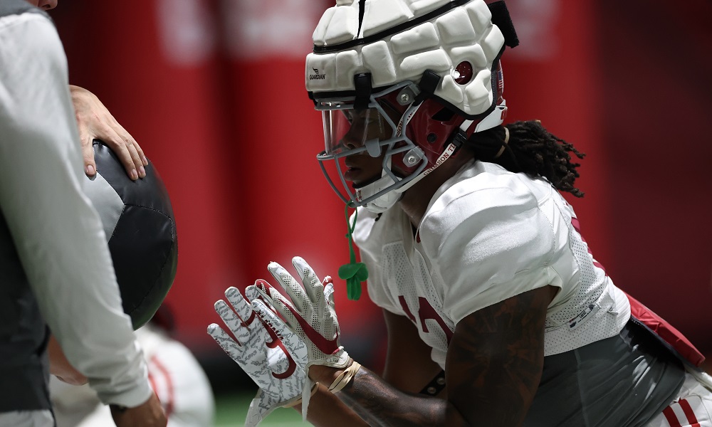 Alabama RB Jahmyr Gibbs (#13) performing blocking drills in 2022 Spring Football Practice