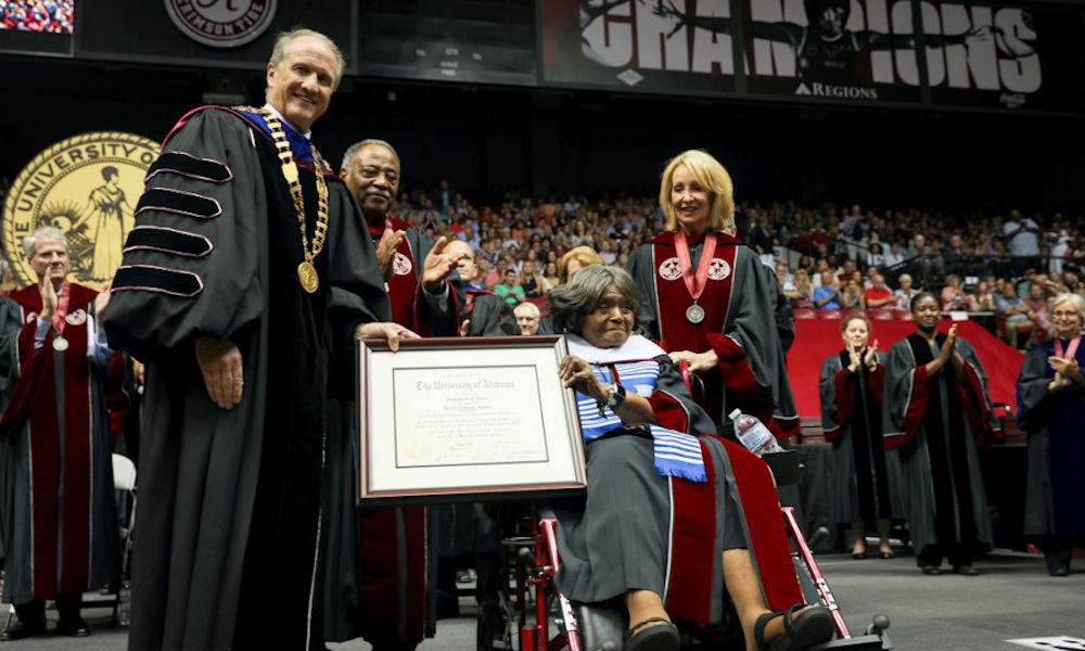Autherine Lucy accepts her honorary doctorate from UA at 2019 spring commencement