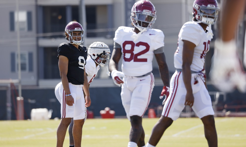 Alabama quarterback Bryce Young (9) Photo by Je