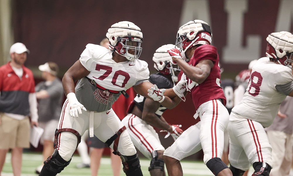 Alabama OL Javion Cohen (#70) working on the field in 2022 Spring Football Practice