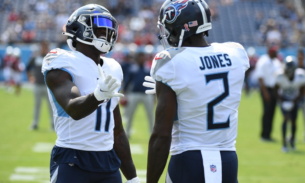 Julio Jones and AJ Brown shake hands before game