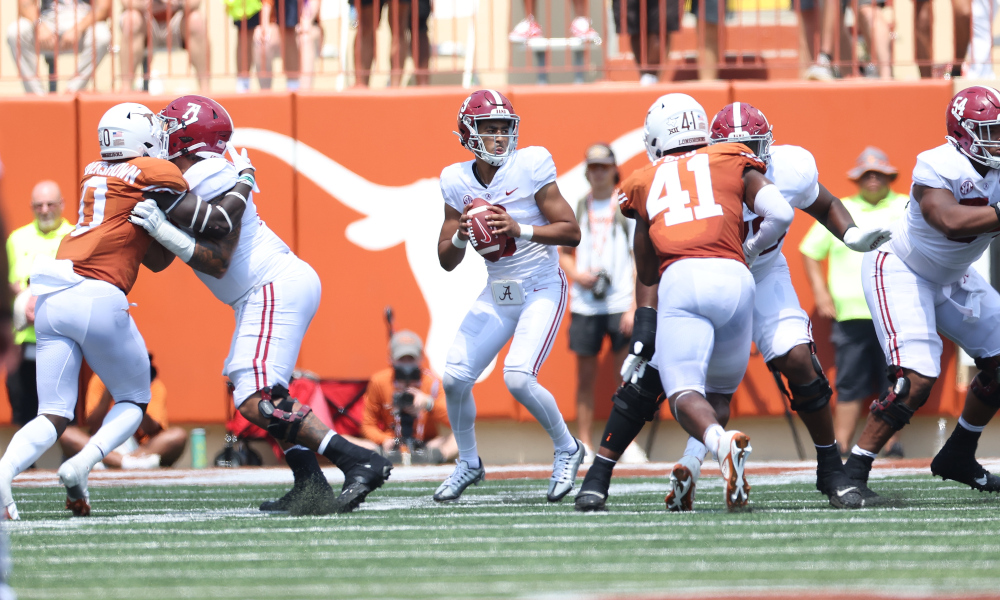 Alabama QB Bryce Young (#9) in the pocket attempting a pass against Texas