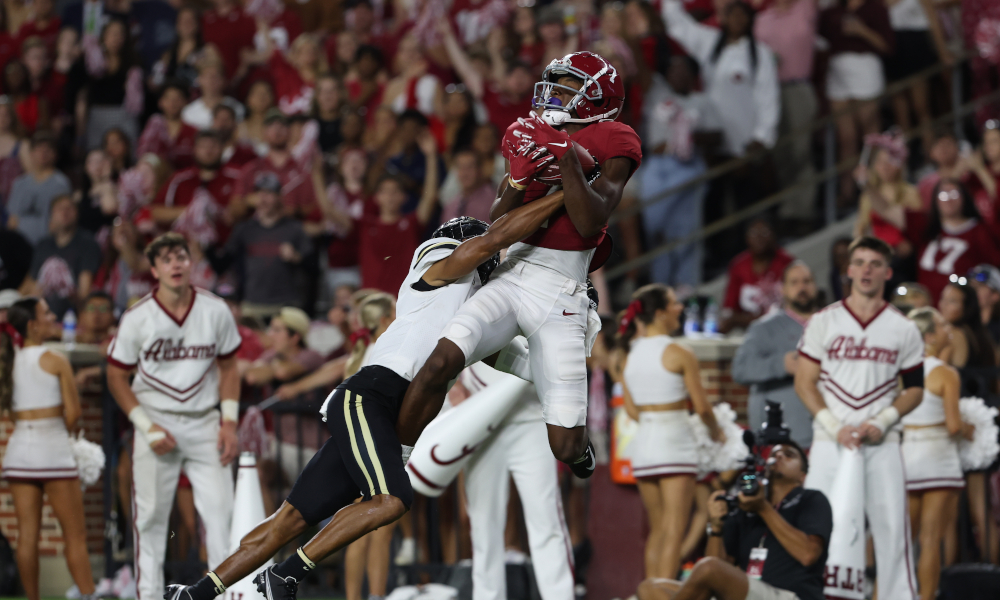 Alabama WR Ja'Corey Brooks (#7) makes a catch against Vanderbilt