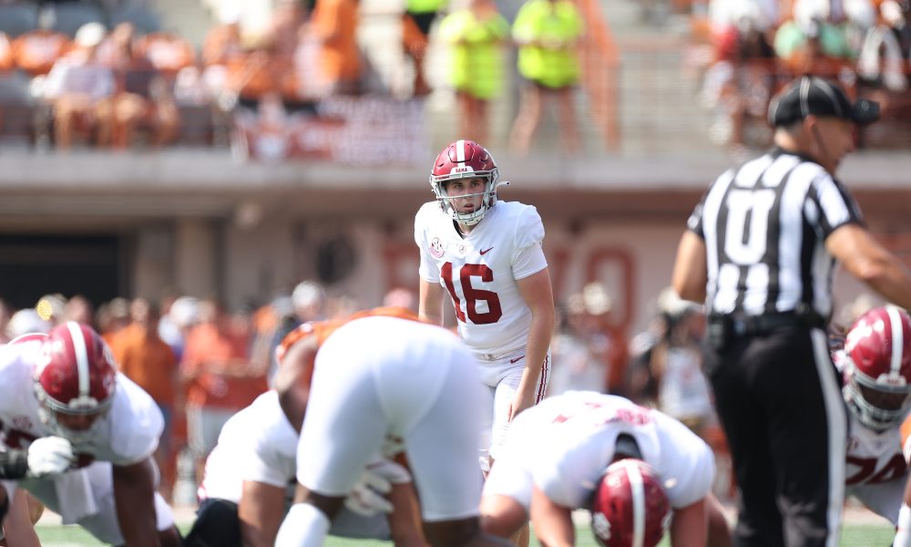 Will Reichard kicks field goal against Texas