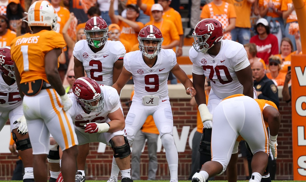 Oct 15, 2022; Knoxville, Tennessee, USA; Alabama Crimson Tide quarterback Bryce Young (9) calls out a play against the Tennessee Volunteers during the first quarter at Neyland Stadium. Mandatory Credit: Randy Sartin-USA TODAY Sports