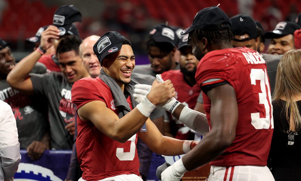 Bryce Young and Will Anderson shake hands following SEC Championship