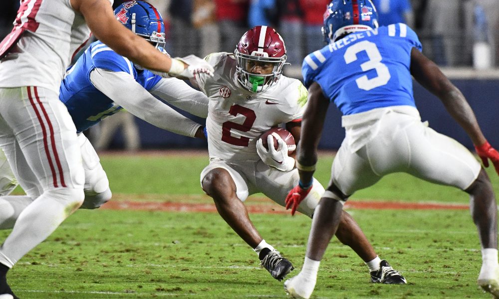 Jase McClellan makes a cut against Ole Miss