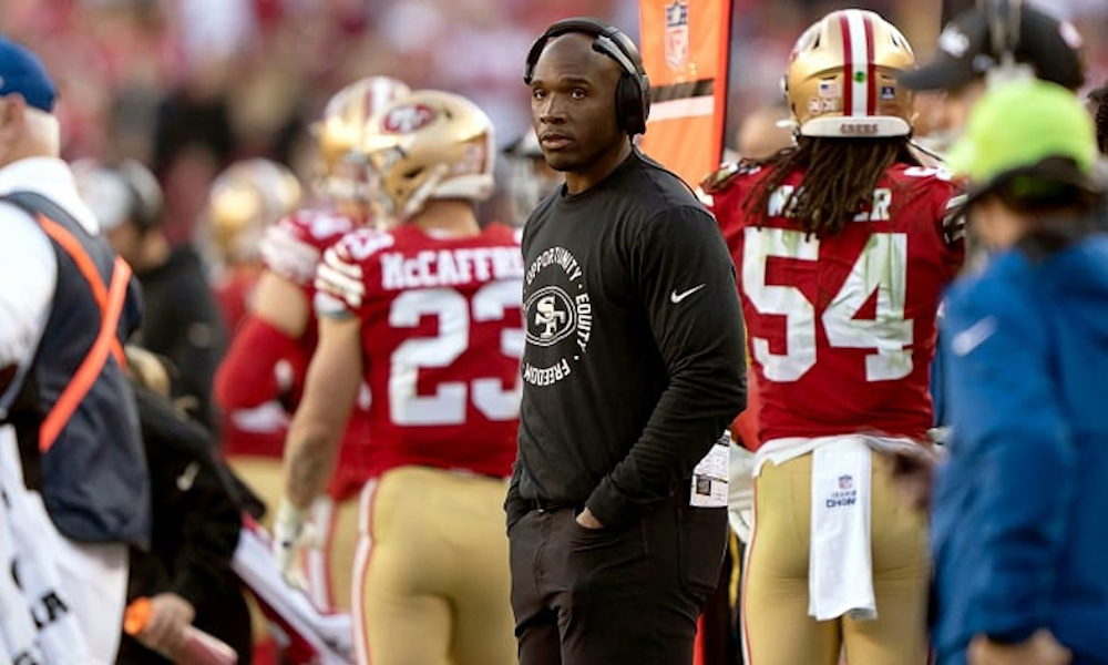 49ers' DC DeMeco Ryans on the sideline during 2022 season.